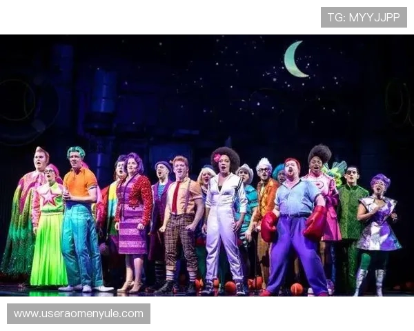 香港百老汇官网热映最新剧目精彩纷呈引领观众体验视觉盛宴